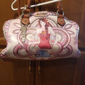 Nicole Lee pocketbook
